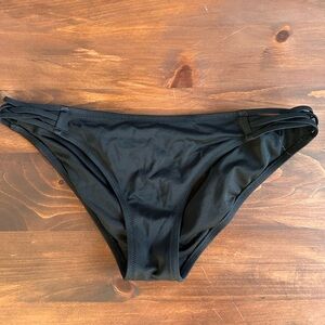 Shade & shore black bikini bottoms size large